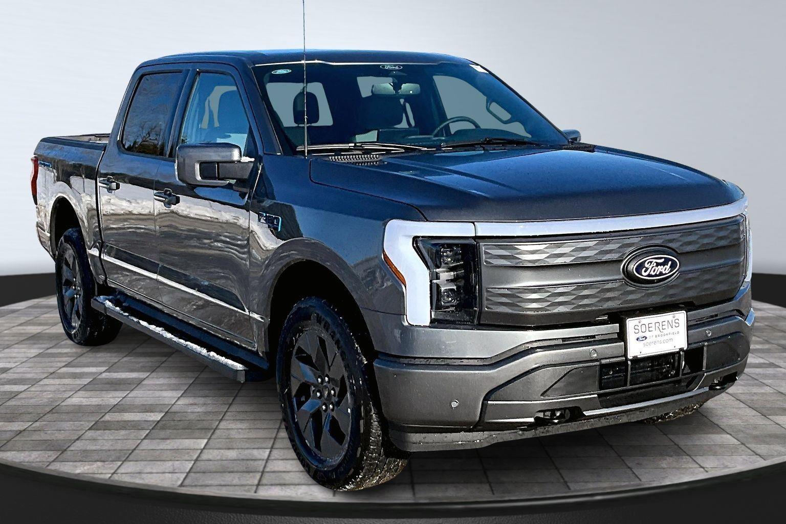 2025 Ford F-150 Lightning Lariat's photo