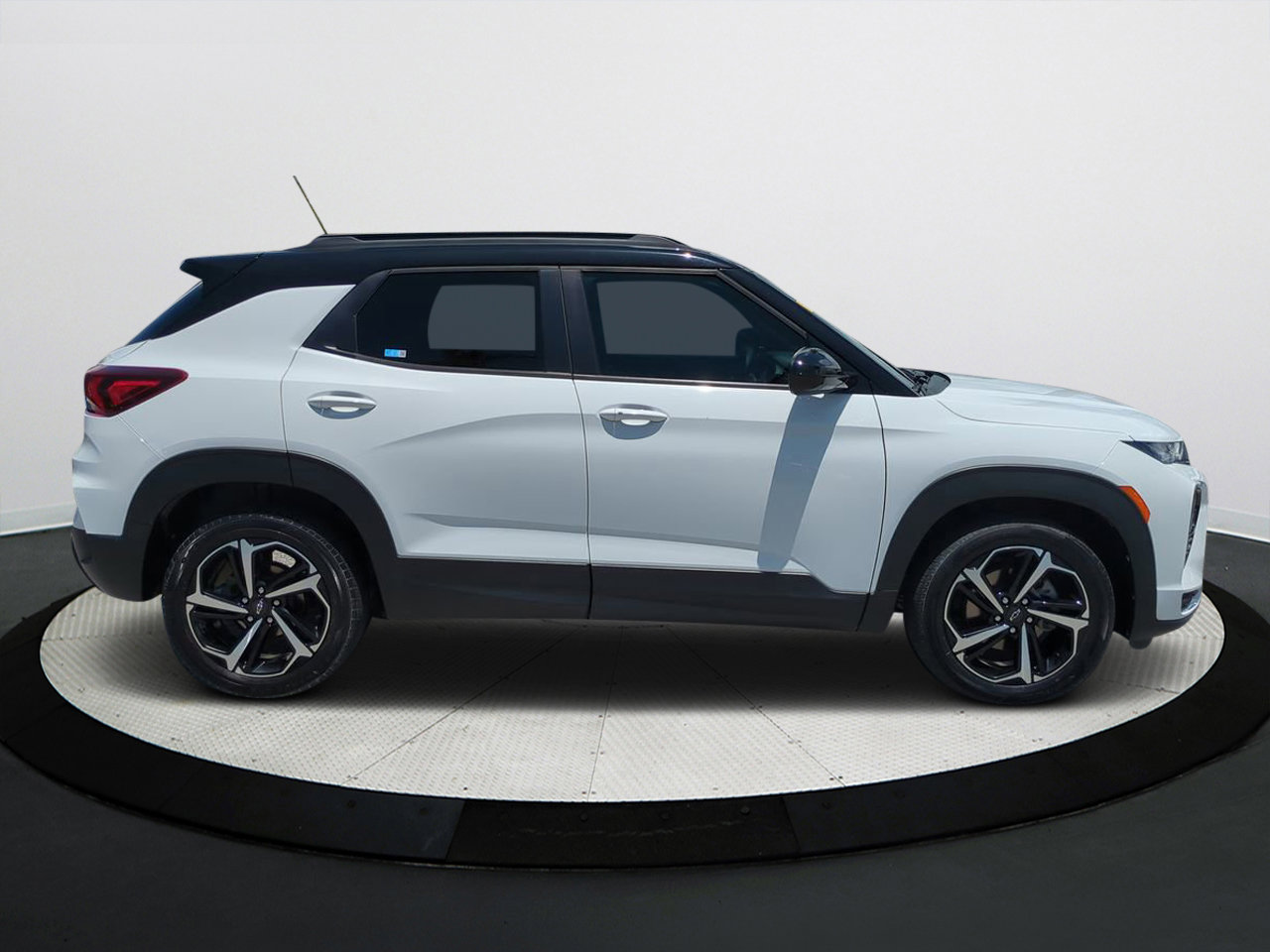 2021 Chevrolet Trailblazer RS photo 3