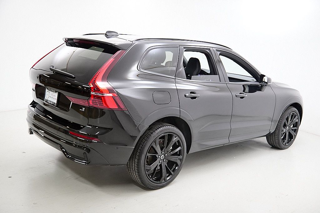 2024 VOLVO XC60 - Image 9