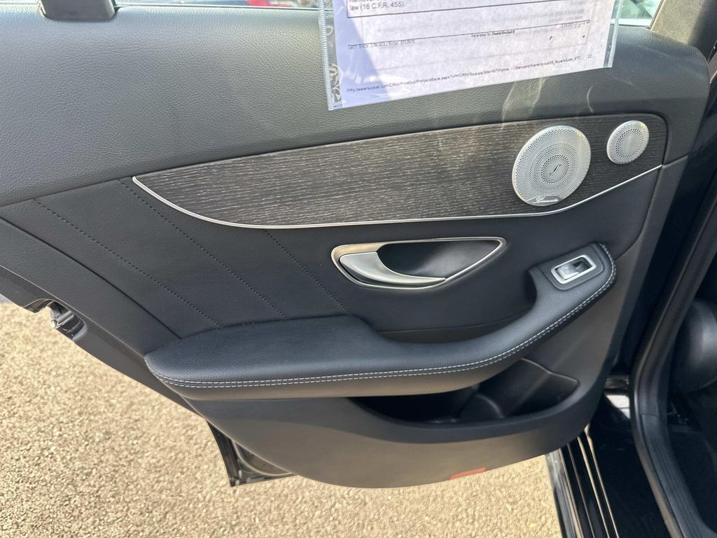 2019 Mercedes Benz C 300 photo 28