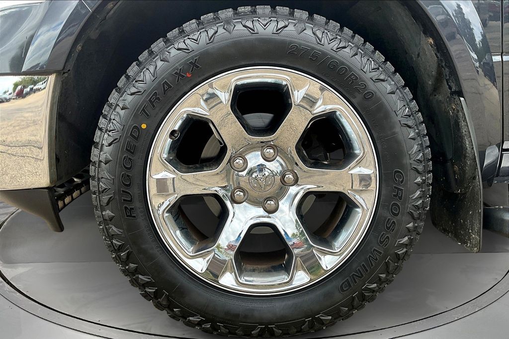 2015 Ram 1500 Laramie photo 24