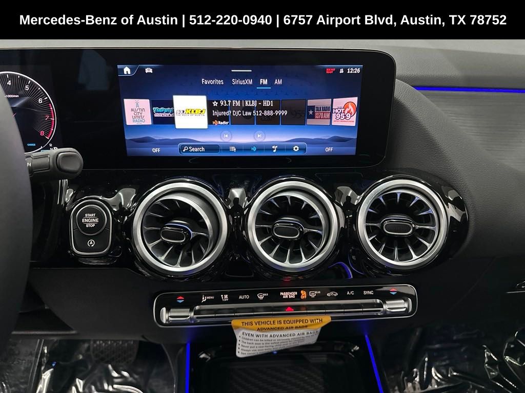 2025 Mercedes Benz GLA 250 photo 5