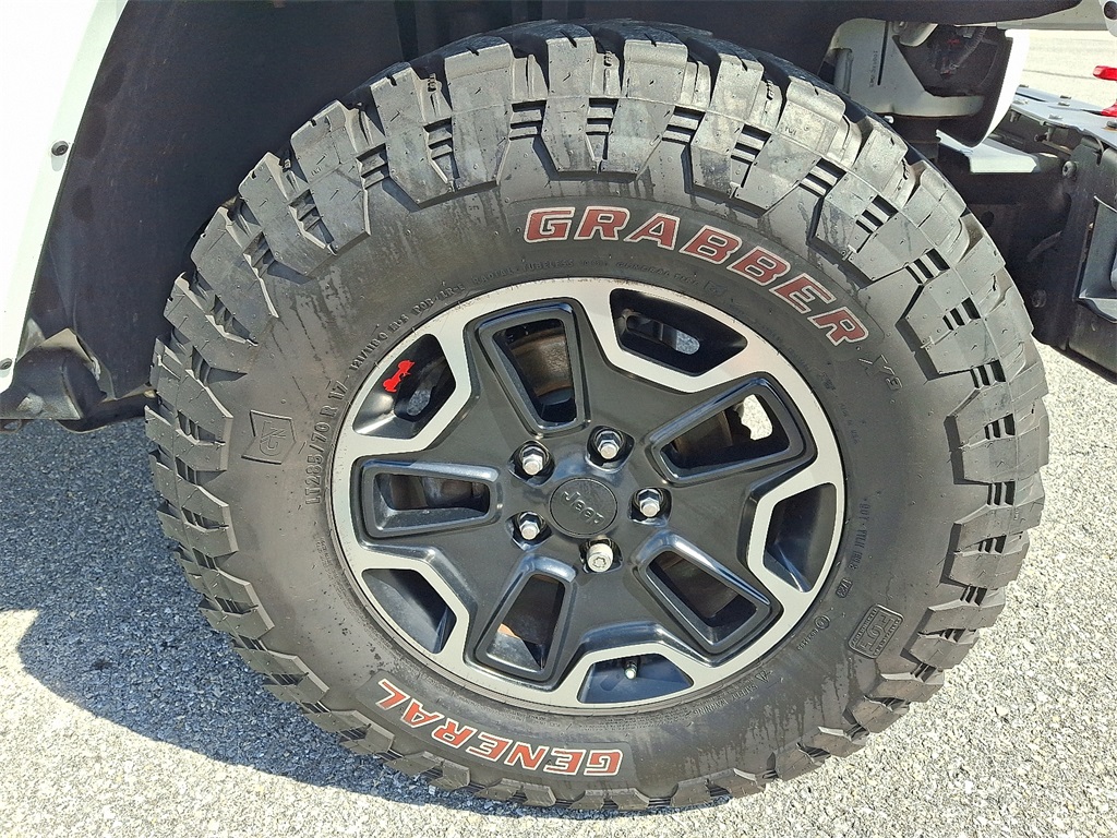 2016 Jeep Wrangler Unlimited Rubicon photo 9