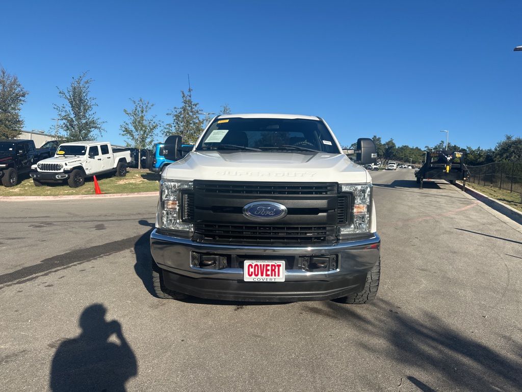 2019 Ford F-250 photo 2