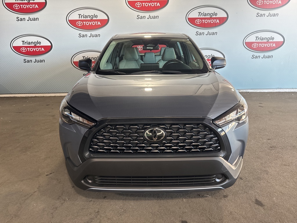 2024 Toyota Corolla Cross L photo 2
