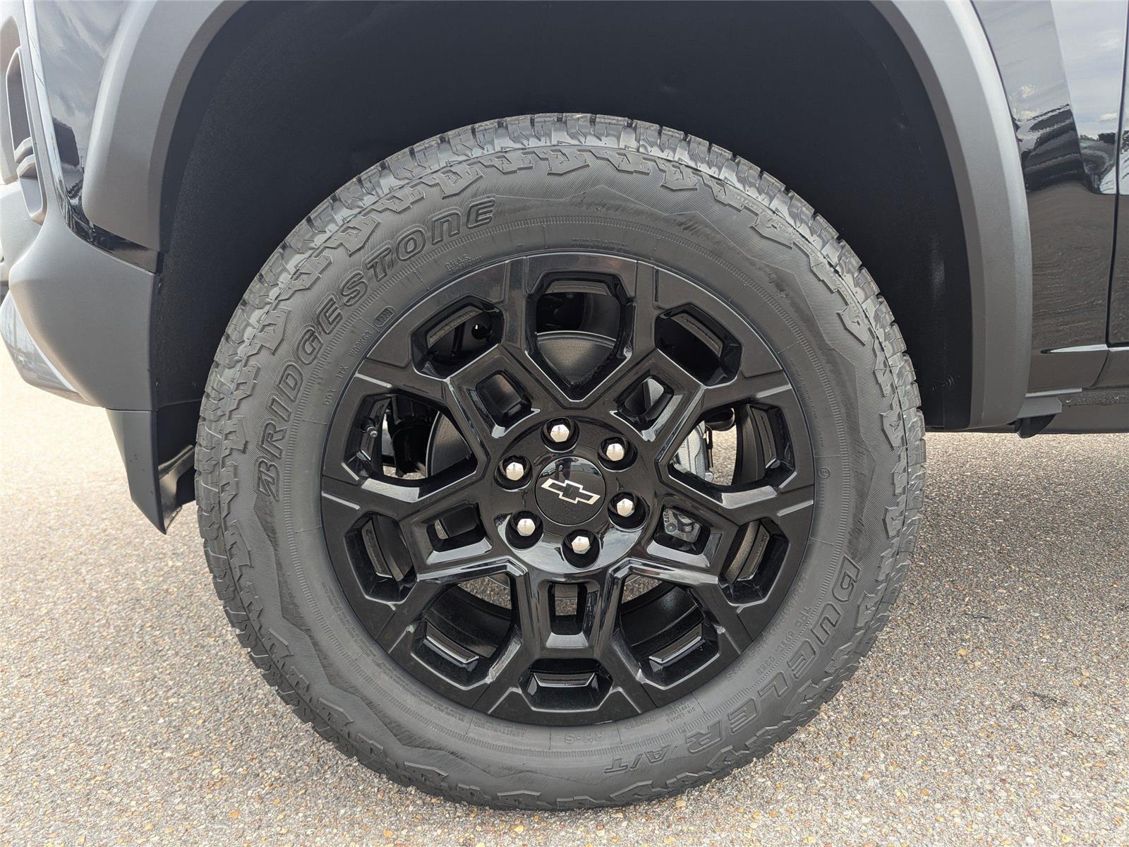 2026 Chevrolet Colorado Trail Boss photo 11