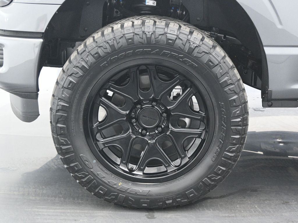 2025 Ford F-150 XLT photo 20