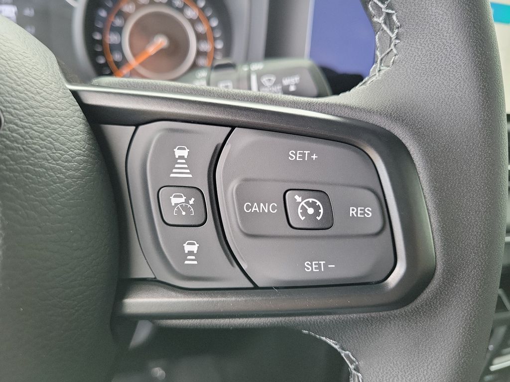 2025 Jeep Wrangler Willys photo 5