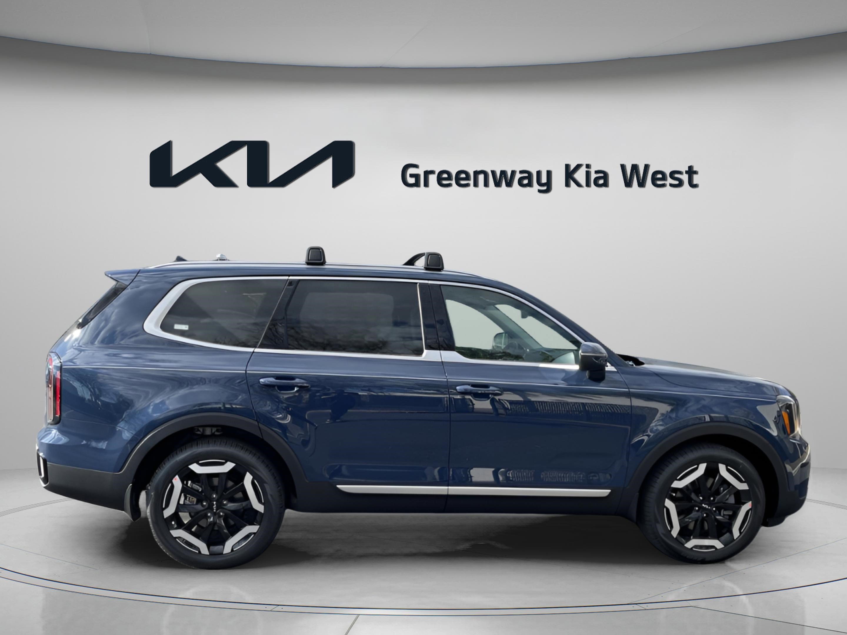 2024 Kia Telluride EX's photo