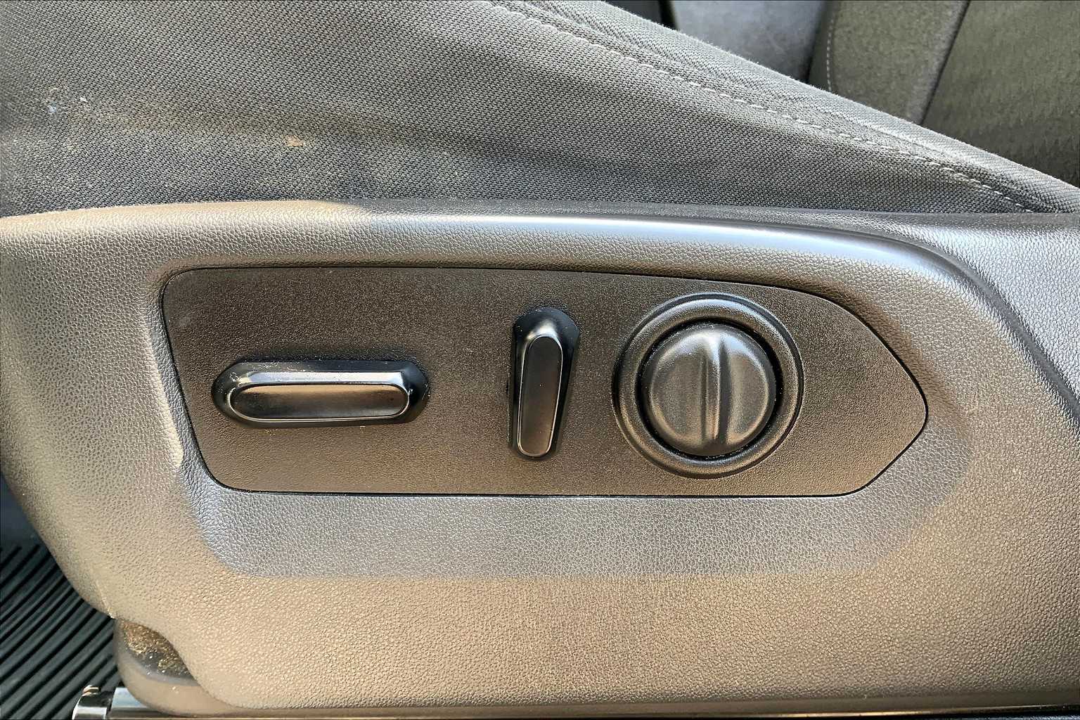 2021 Chevrolet Silverado 2500HD LT photo 31
