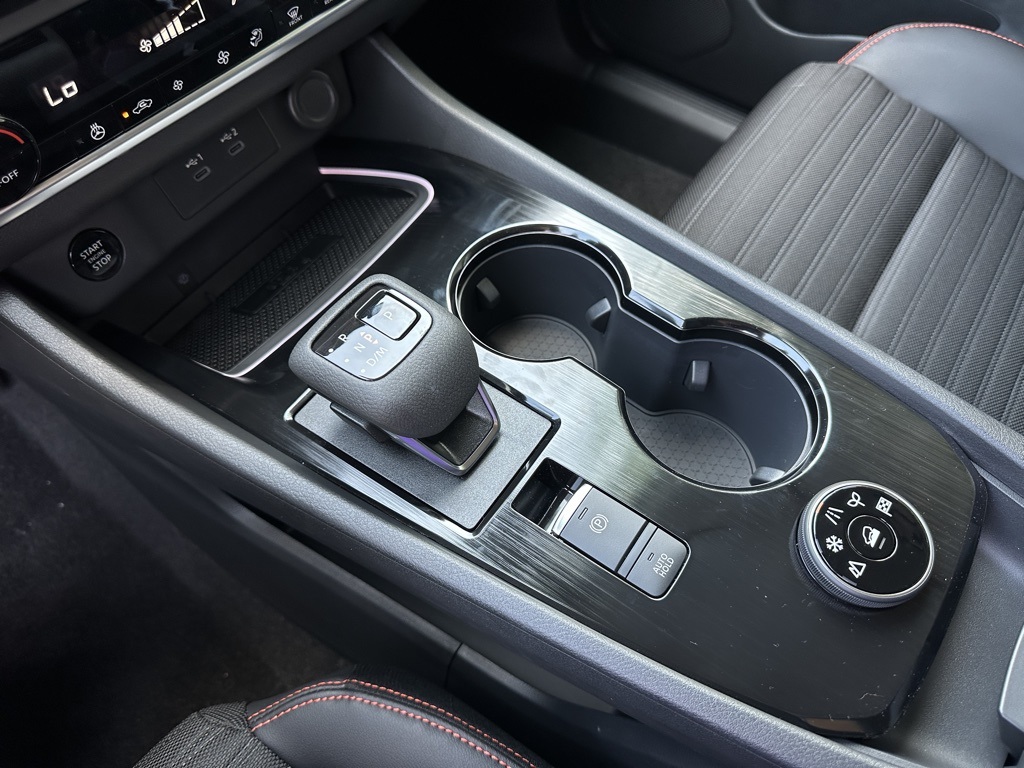 2026 Nissan Rogue SV photo 20