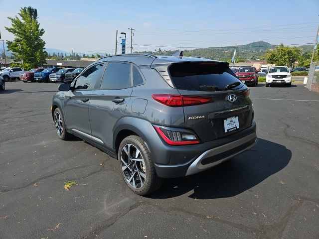 2023 Hyundai Kona Limited photo 3