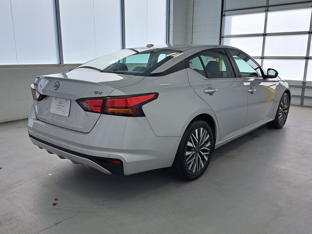 2024 Nissan Altima 2.5 SV photo 5