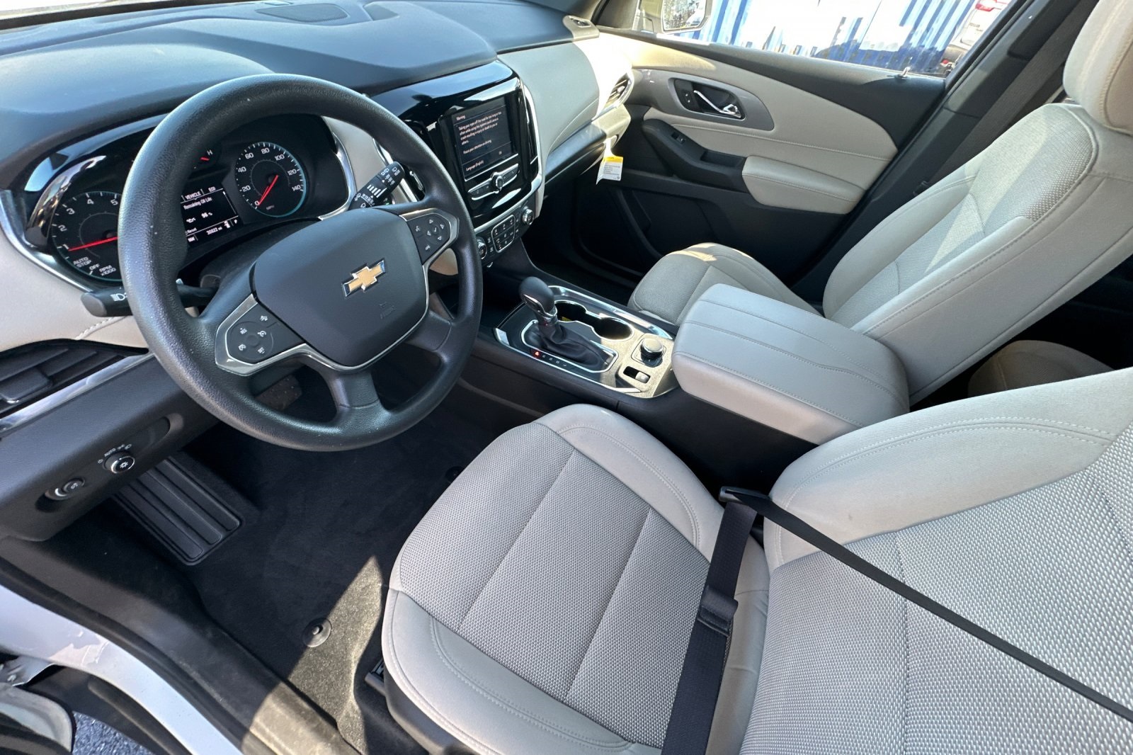 2022 Chevrolet Traverse LS photo 6