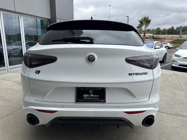 2021 Alfa Romeo Stelvio Ti Sport photo 6