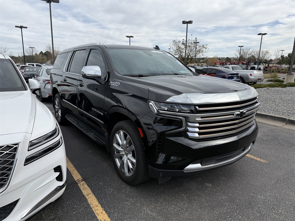 2021 Chevrolet Suburban High Country's photo