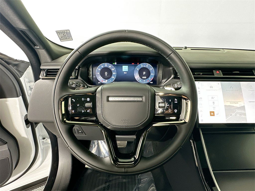 2026 Land Rover Range Rover Velar SE photo 11