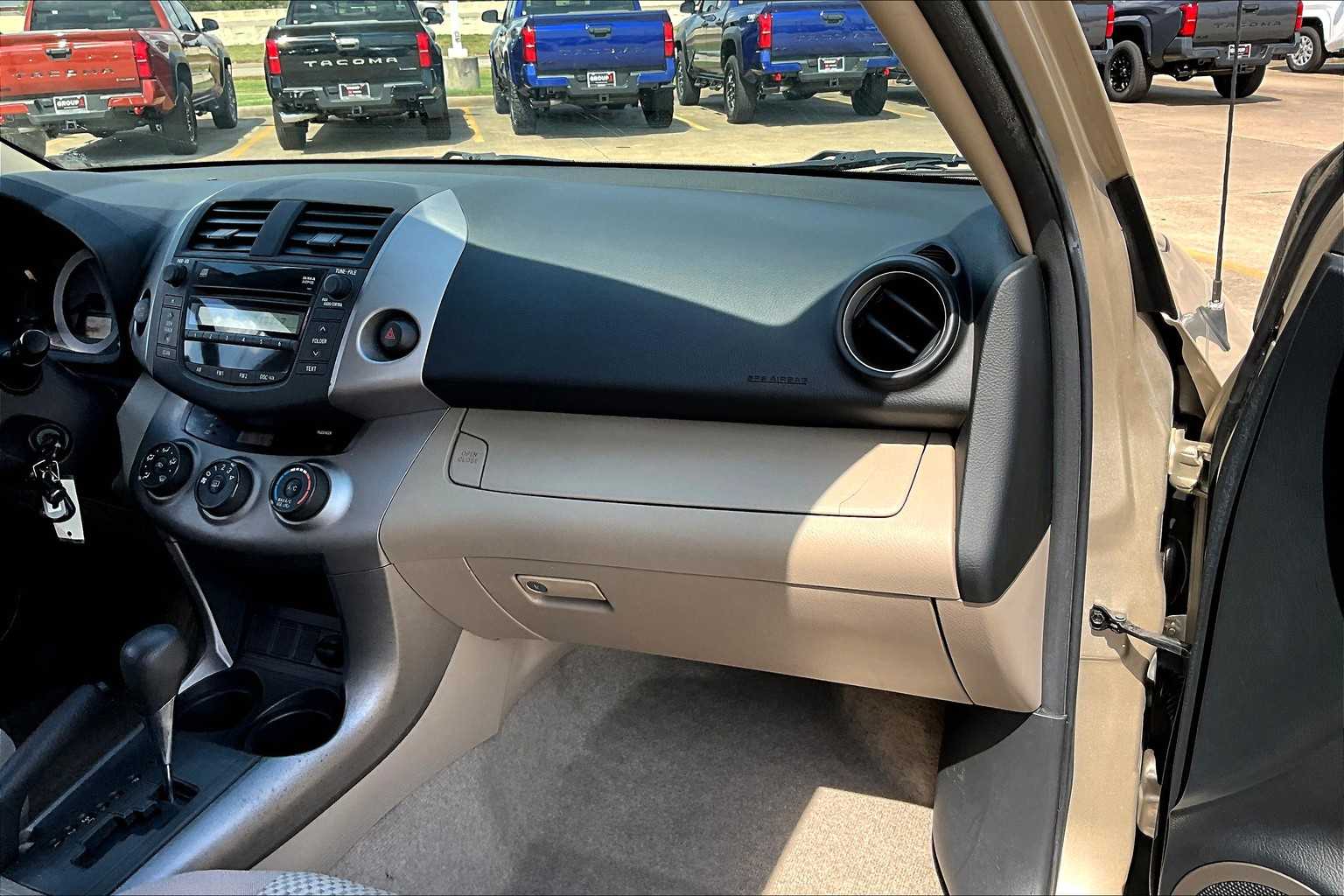 2008 Toyota RAV4 Sport photo 16