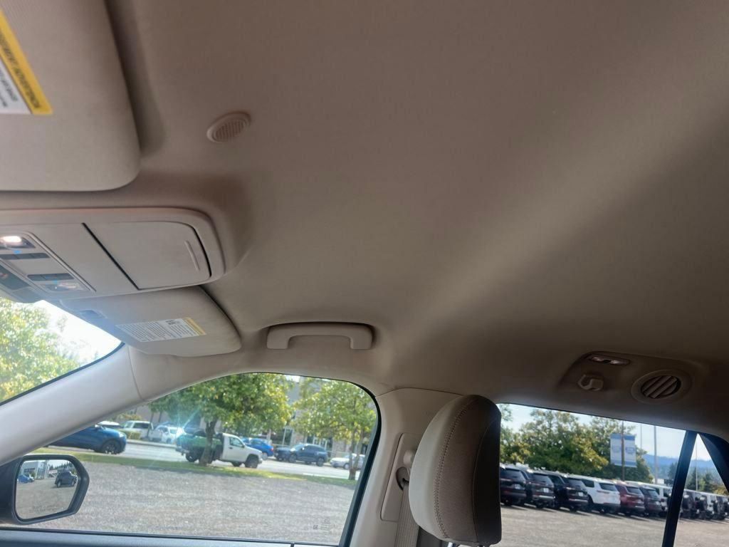 2023 Ford Explorer Base photo 22