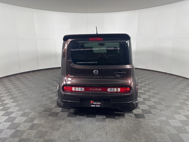 2009 Nissan Cube SL photo 3