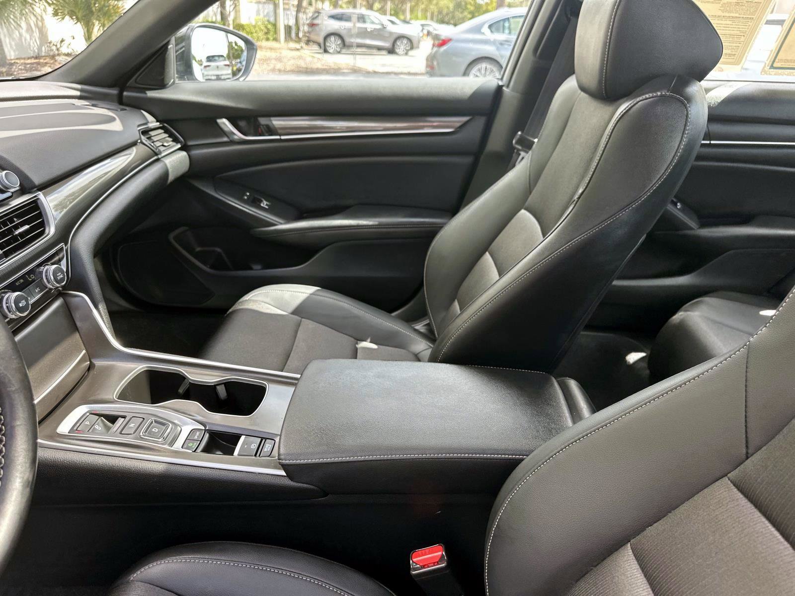 2022 Honda Accord Sport 2.0T photo 20