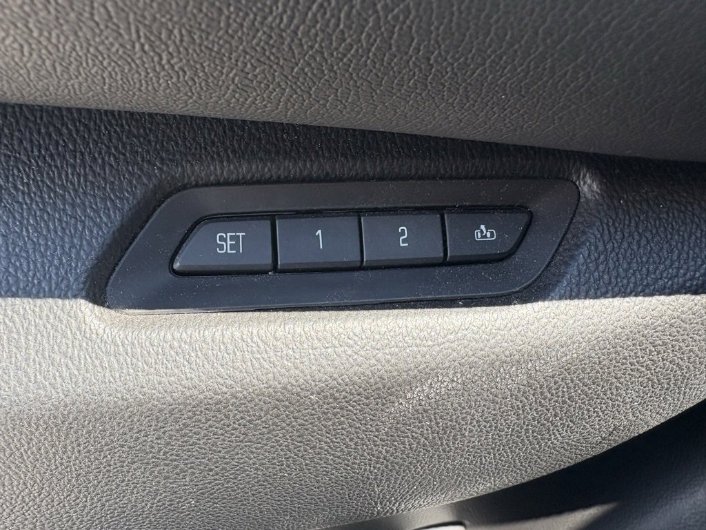 2015 Cadillac Escalade Premium photo 11