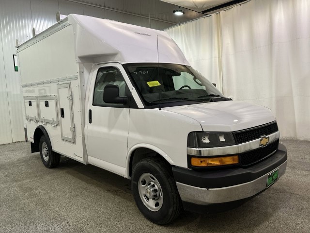 2025 Chevrolet Express Cutaway 3500 1WT