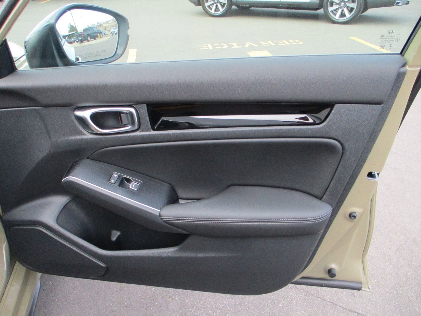 2025 Honda Civic Hatchback Hybrid Sport Touring photo 25