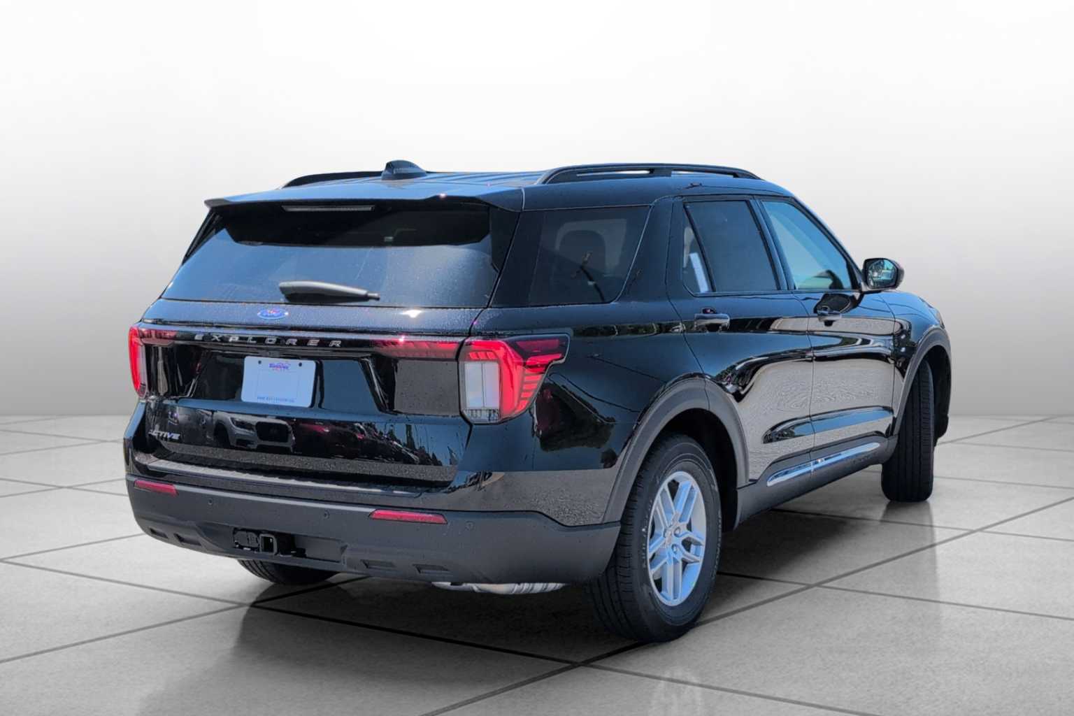 2025 Ford Explorer photo 12