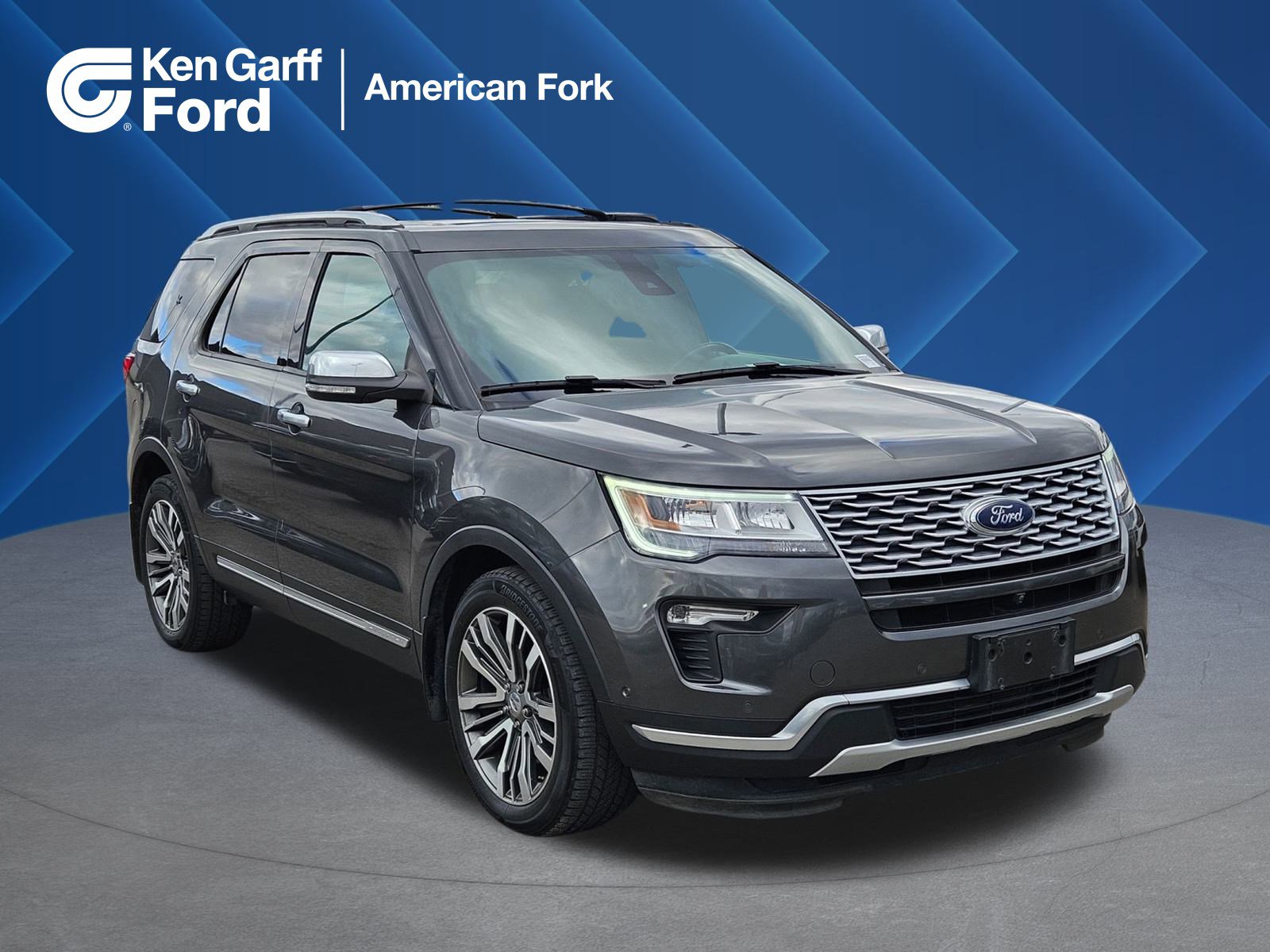 2018 Ford Explorer Platinum's photo