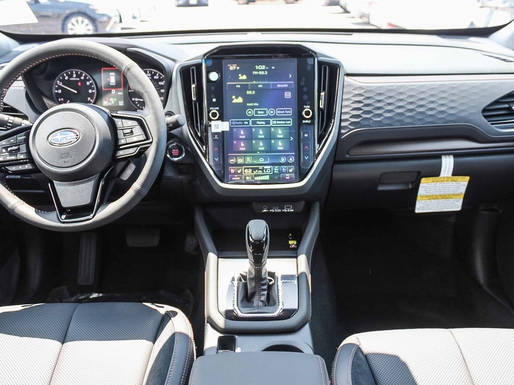 2025 Subaru Forester Touring photo 11