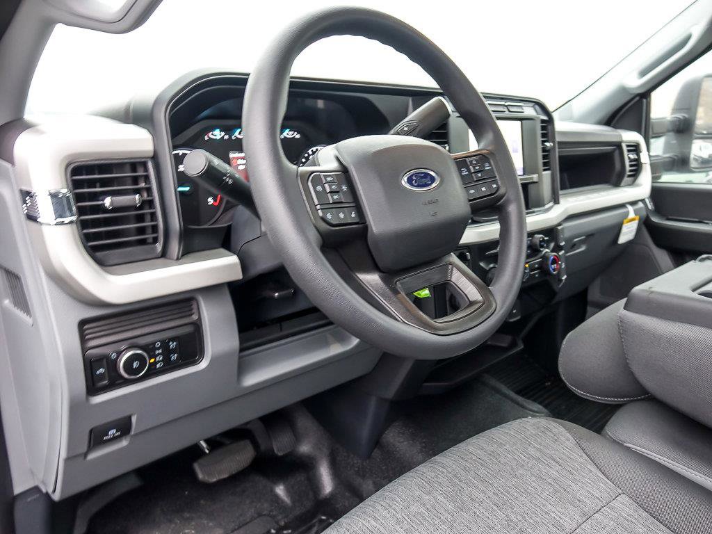 2024 FORD F-450 - Image 13