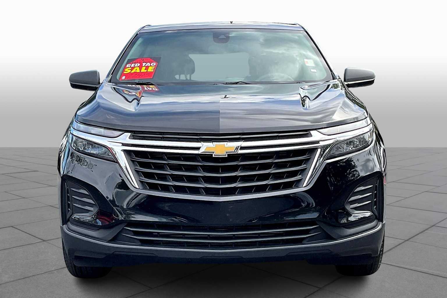 2023 Chevrolet Equinox LS photo 3