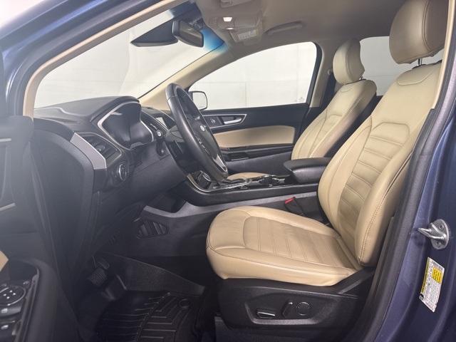2018 Ford Edge SEL photo 9