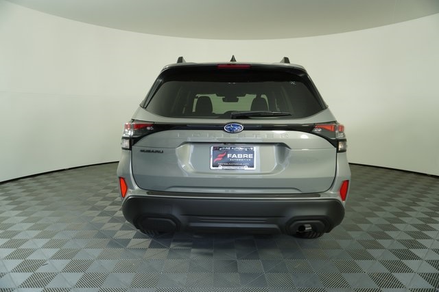 2025 Subaru Forester Premium photo 6