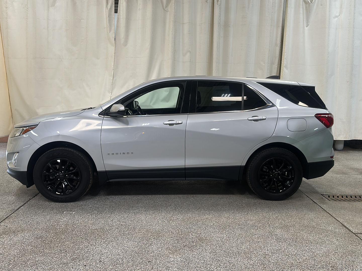 Used 2018 Chevrolet Equinox LT with VIN 2GNAXSEV5J6304862 for sale in Waconia, Minnesota