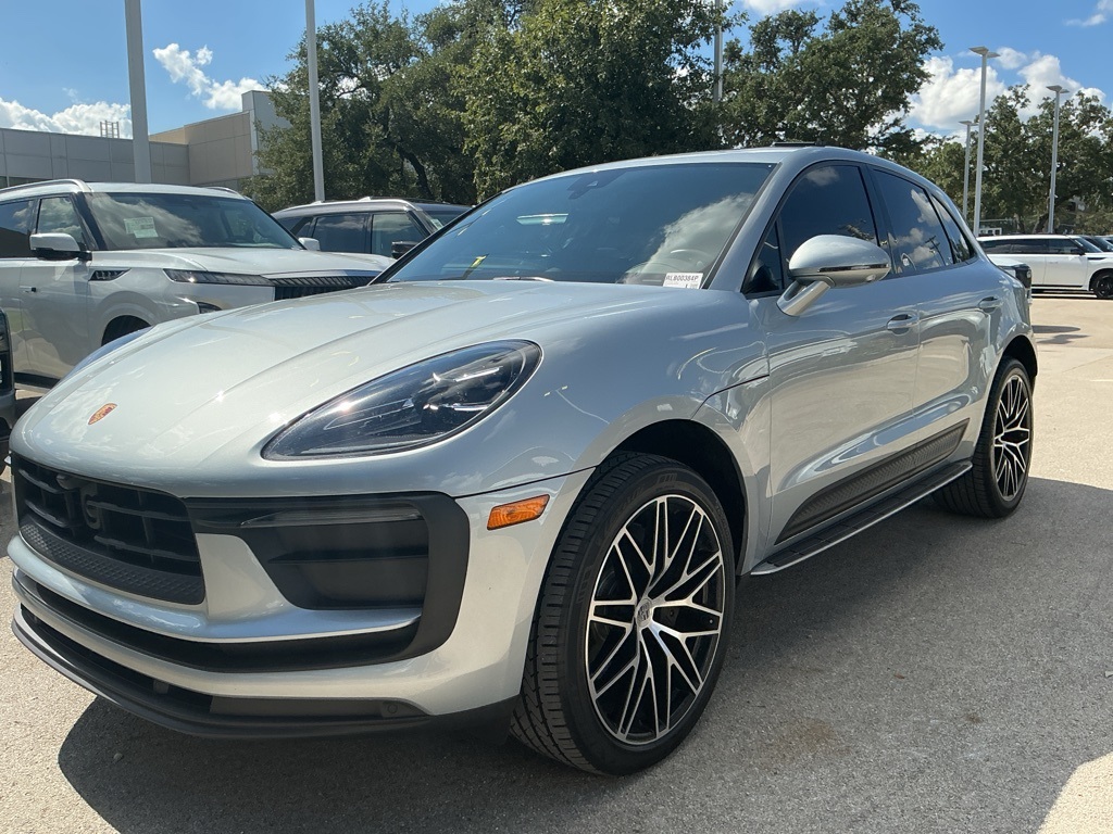 2024 Porsche Macan Base photo 9