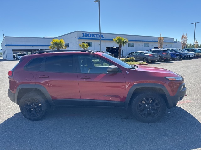 2015 Jeep Cherokee Trailhawk photo 4
