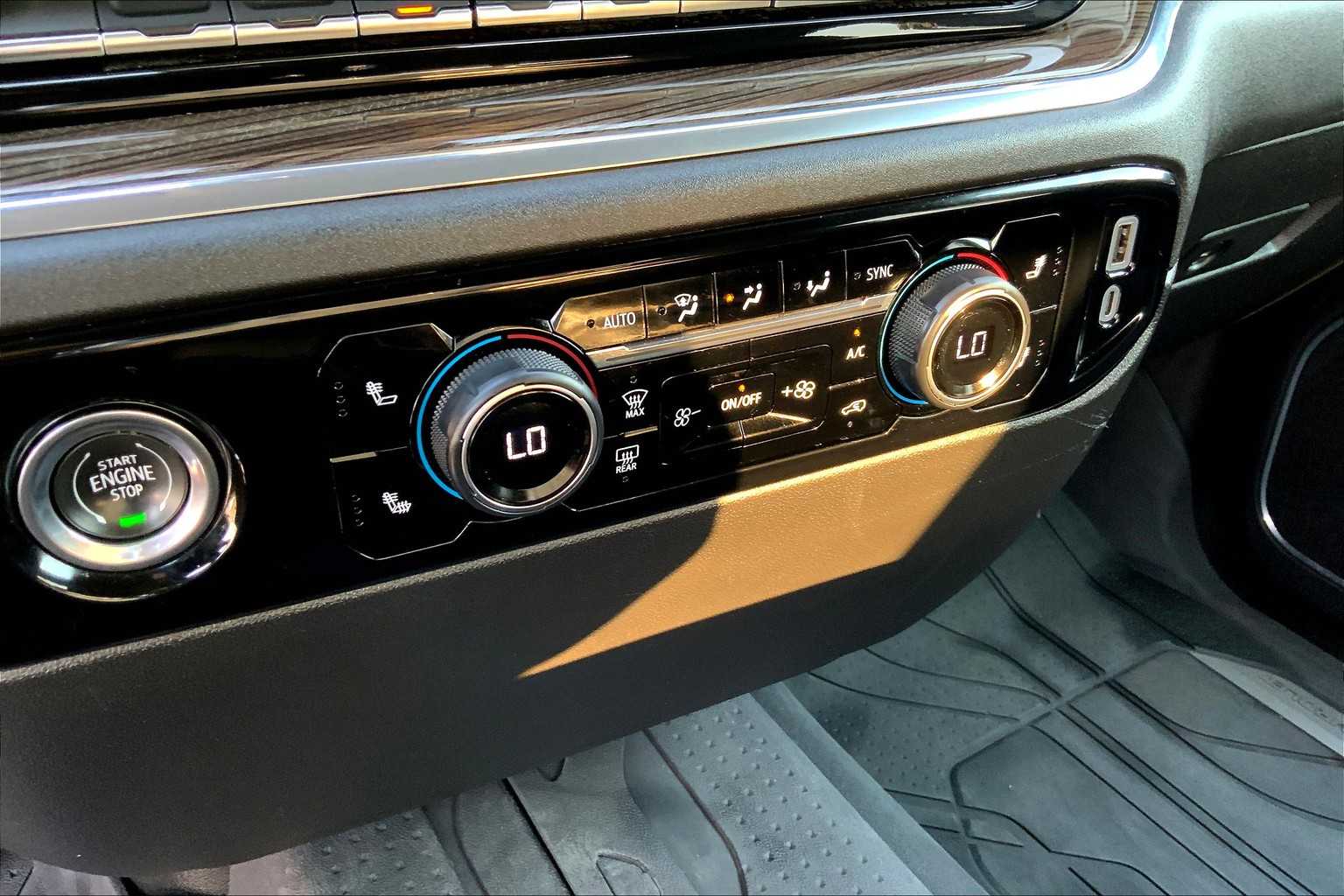 2024 Chevrolet Silverado 1500 LT photo 30