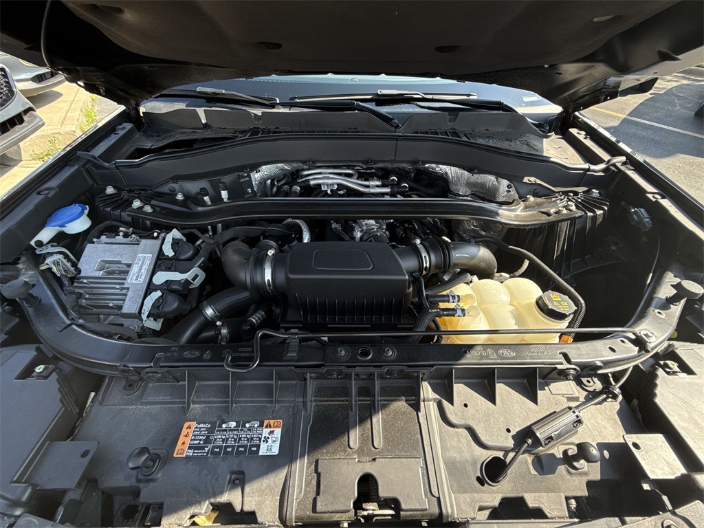 2020 Ford Explorer ST photo 26