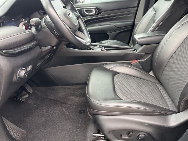 2022 Jeep Compass Altitude photo 11