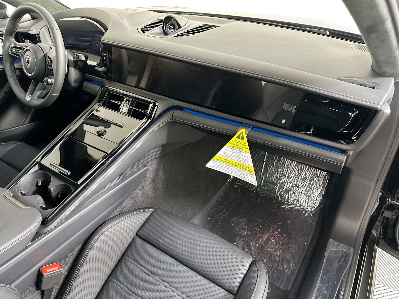 2025 Porsche Panamera Turbo E-Hybrid photo 27