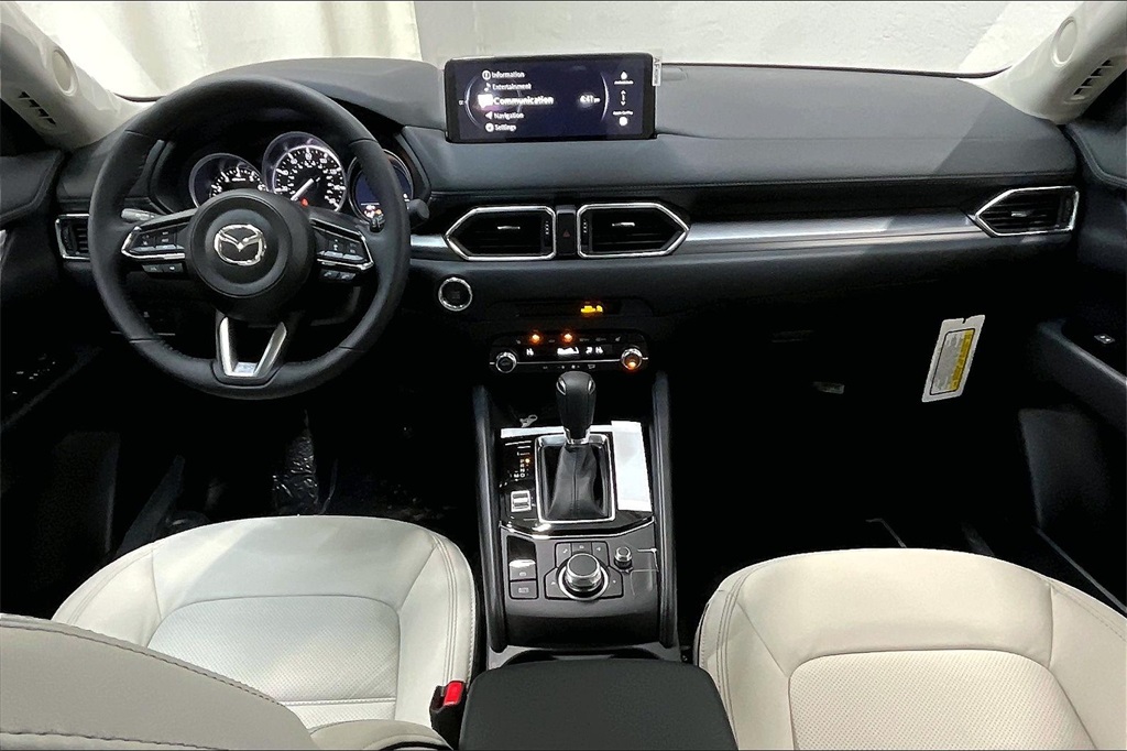 2025 MAZDA CX-5 - Image 4