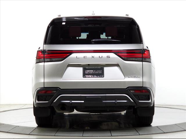 2023 Lexus LX 600 photo 7