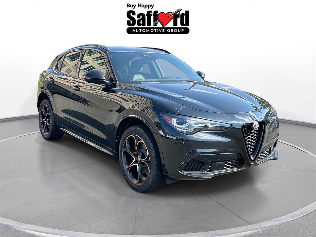 2025 Alfa Romeo Stelvio Sprint Base photo 9