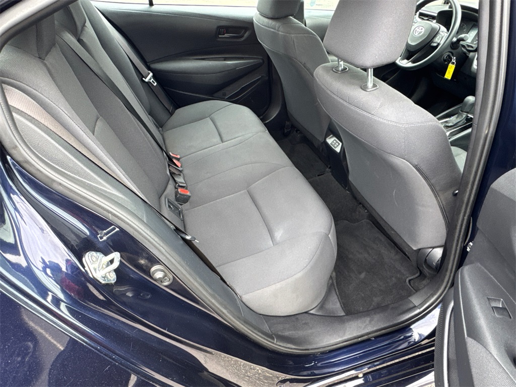 2023 Toyota Corolla LE photo 13