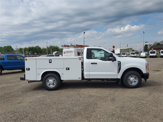 2024 Ford F-250 XL photo 3