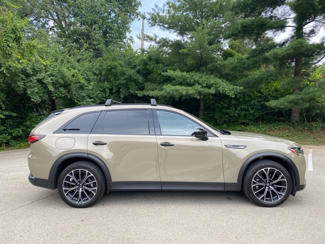 2025 Mazda CX-70 Premium Plus photo 3