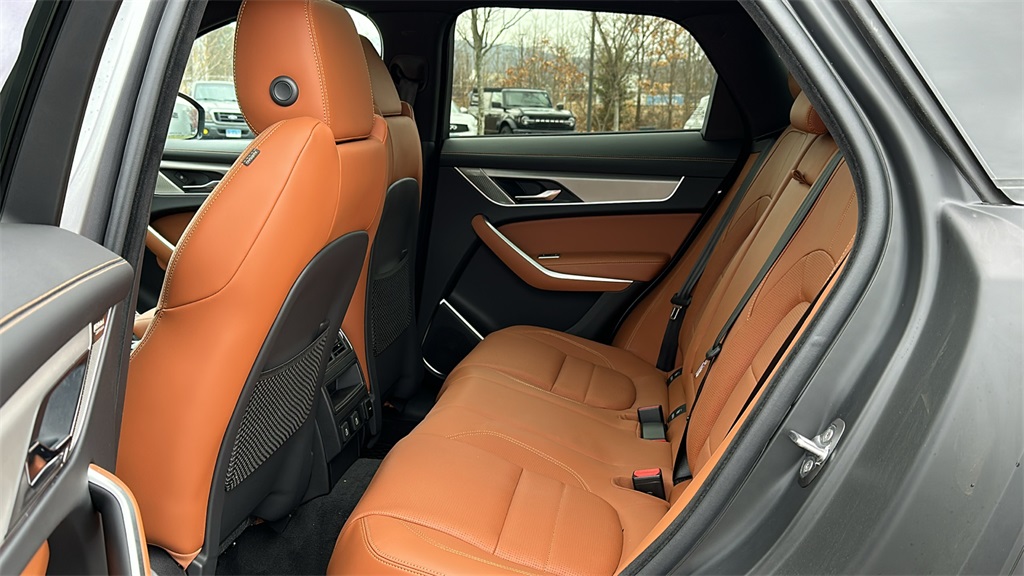 2026 Jaguar F-PACE P400 R-Dynamic S photo 22