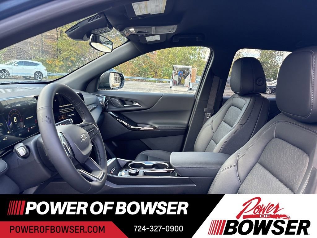 2026 Chevrolet Equinox LT photo 4